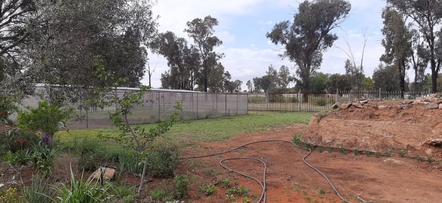 Commercial Property for Sale in Bloemspruit Free State